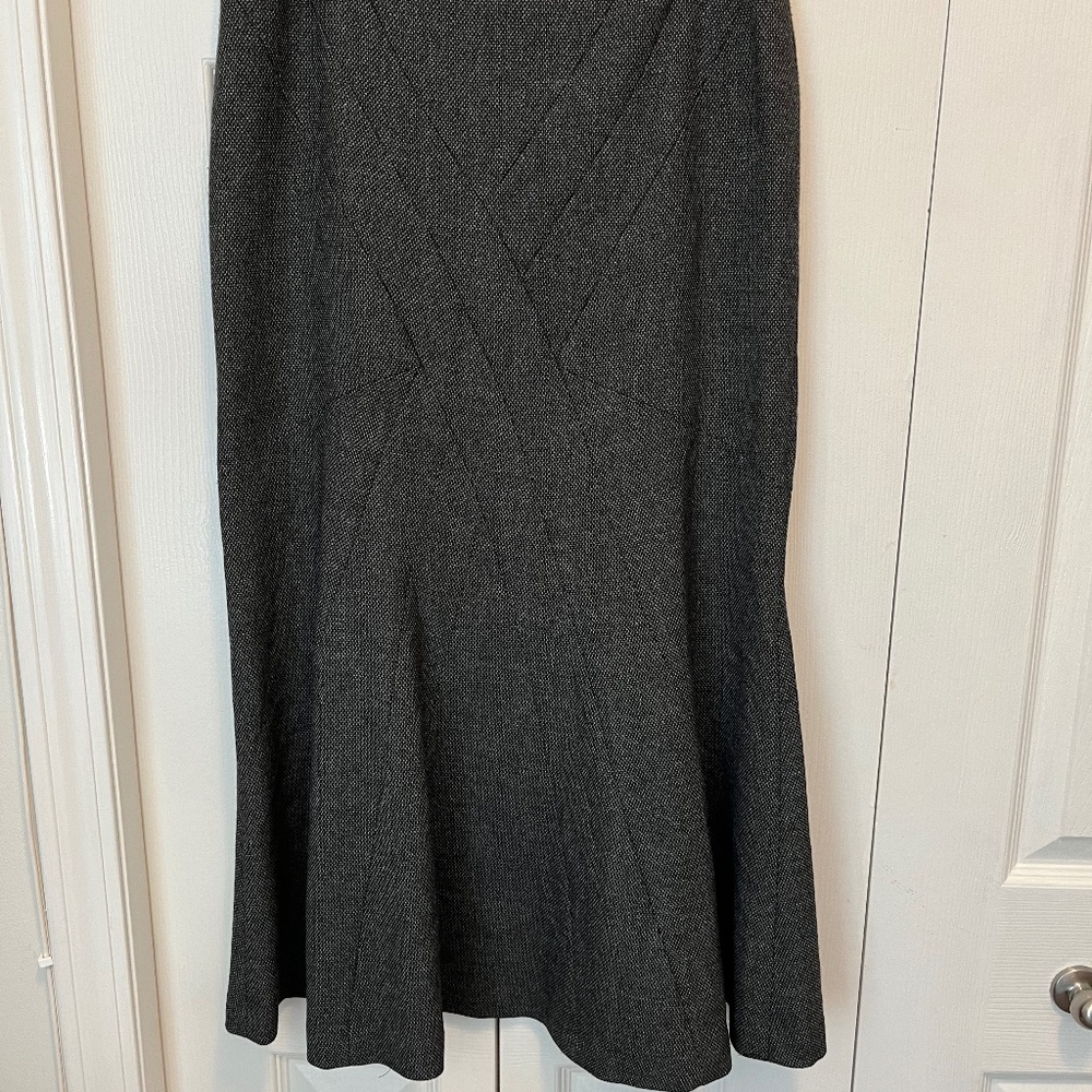 Nine West size 4 midi skirt